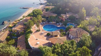 baia paraelios resort