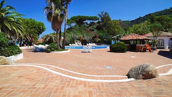 baia paraelios resort