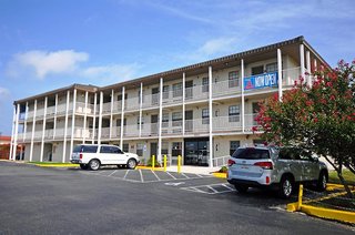 Studio 6 San Antonio, Tx - Lackland Afb,San Antonio>>Leon Valley,2 star
