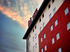 Ibis Canoas Shopping,Esteio>>Canoas,3 star
