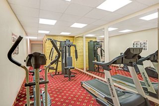 days inn and suites by wyndham louisville sw