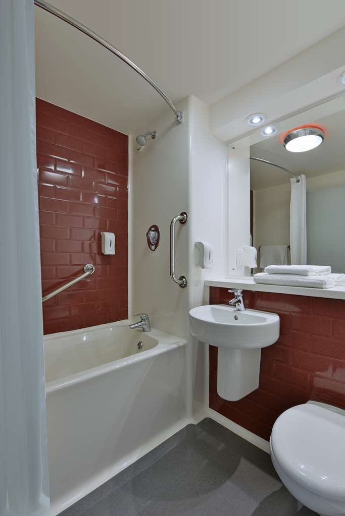 travelodge paignton seafront