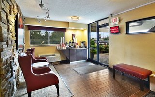 red roof inn louisville fair and expo