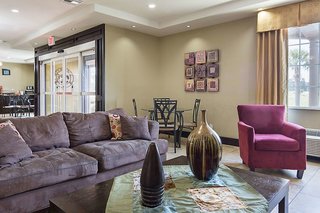 Rodeway Inn,Near Grove Street Recreation Center,2 star