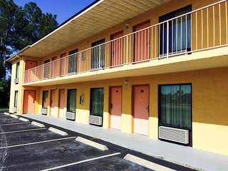 Motel 6 Macclenny, Fl,Duval County>>Baker,2 star