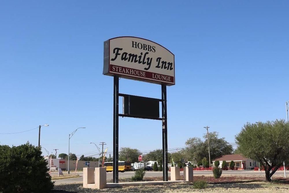 hobbs family inn