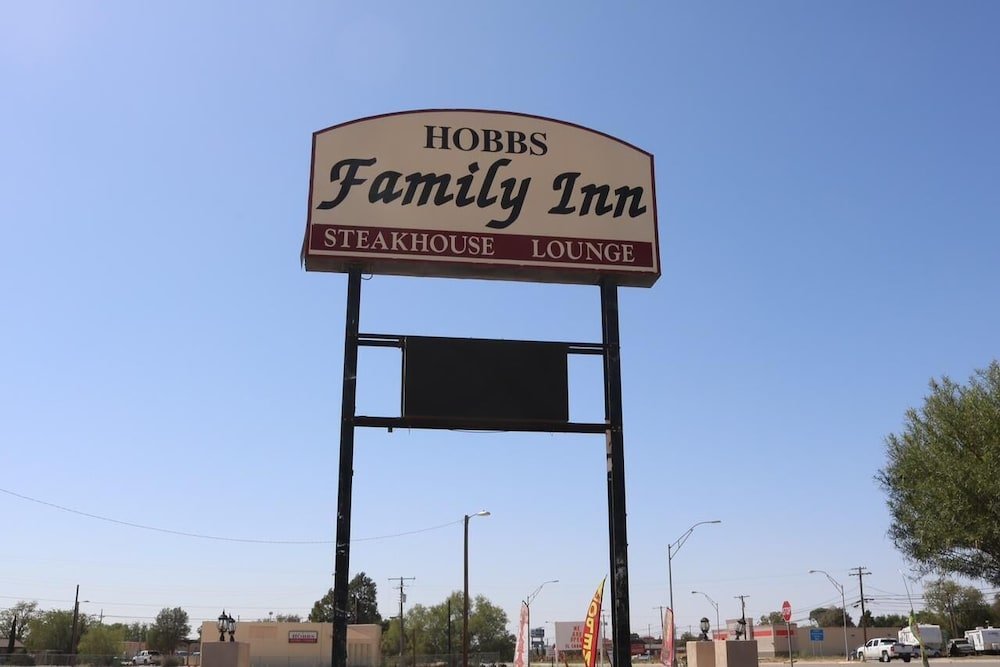hobbs family inn