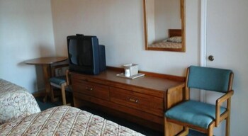 Royal Inn,Klondike>>Cochran,2 star