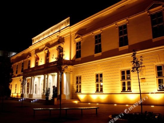 mercure szekesfehervar magyar kiraly