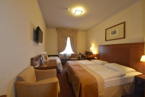 Hotel-Img