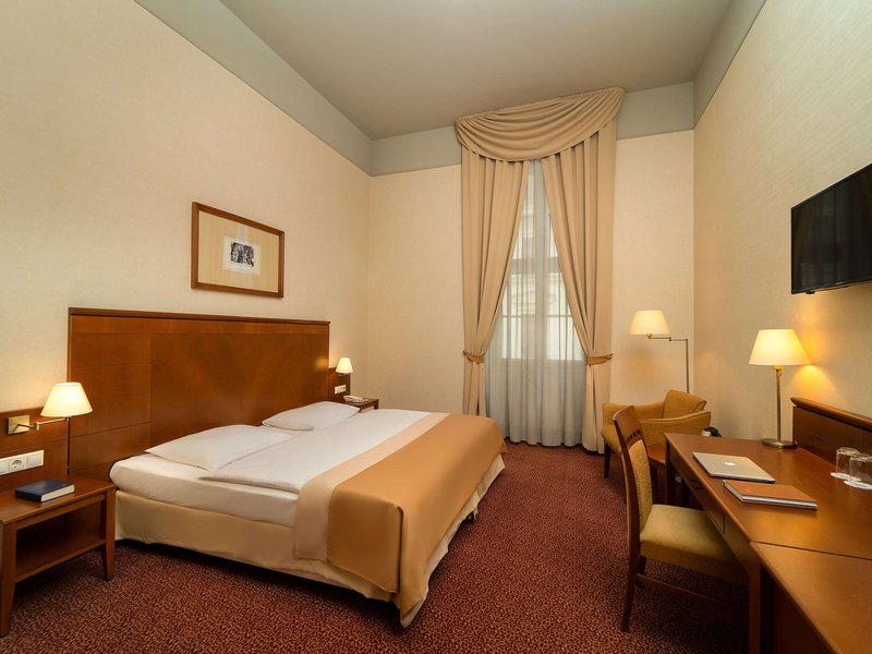 mercure szekesfehervar magyar kiraly