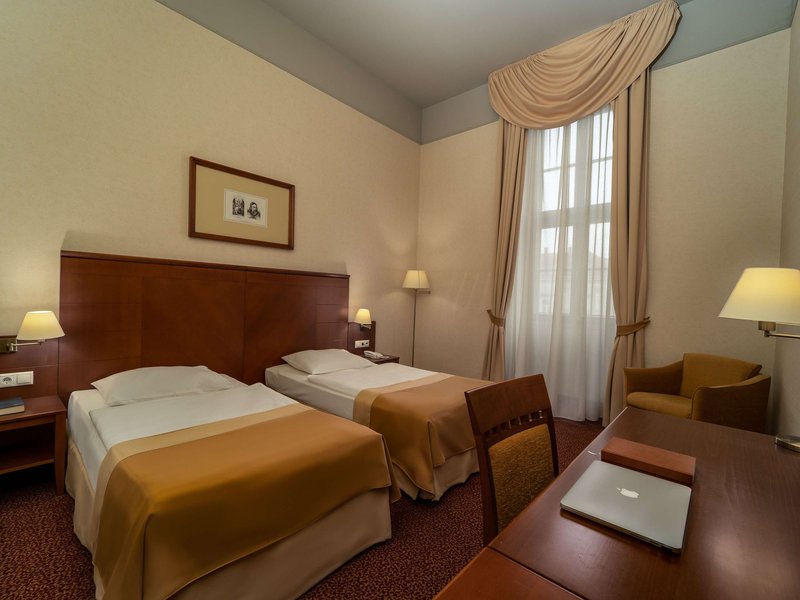 mercure szekesfehervar magyar kiraly