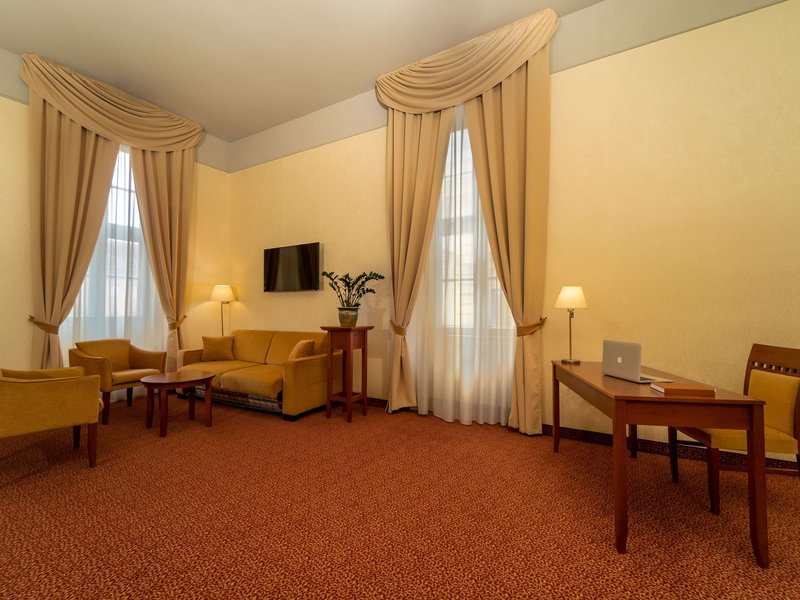 mercure szekesfehervar magyar kiraly