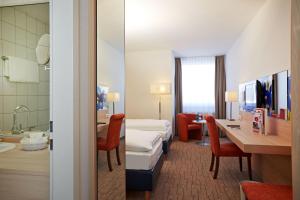 H+ Hotel Wiesbaden Niedernhausen,Frankfurt>>Eppstein,4 star