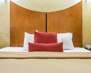 Quality Inn & Suites North/Polaris,Worthington>>Columbus,3 star