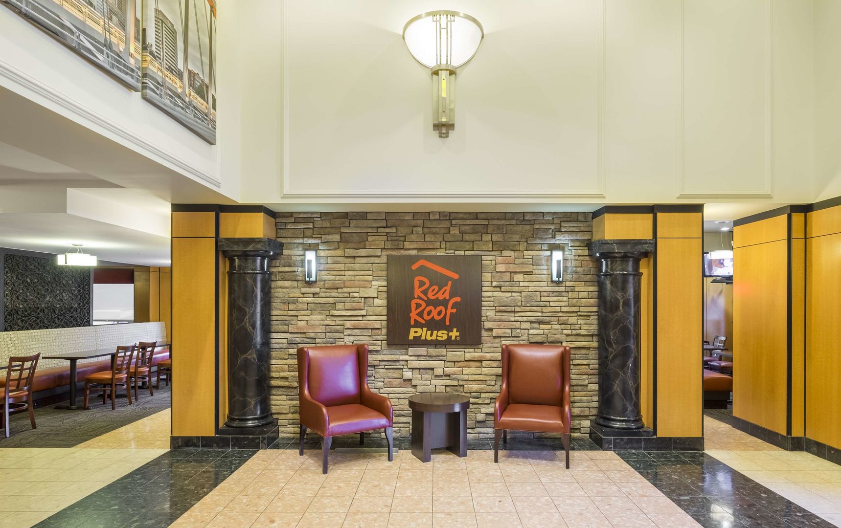 red roof inn plus columbus downtown convention center