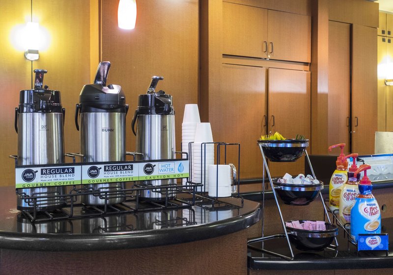 red roof inn plus columbus downtown convention center