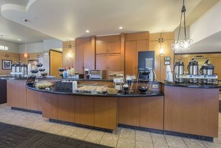 red roof inn plus columbus downtown convention center