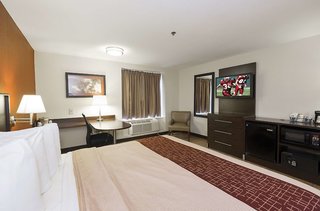 red roof inn plus columbus downtown convention center