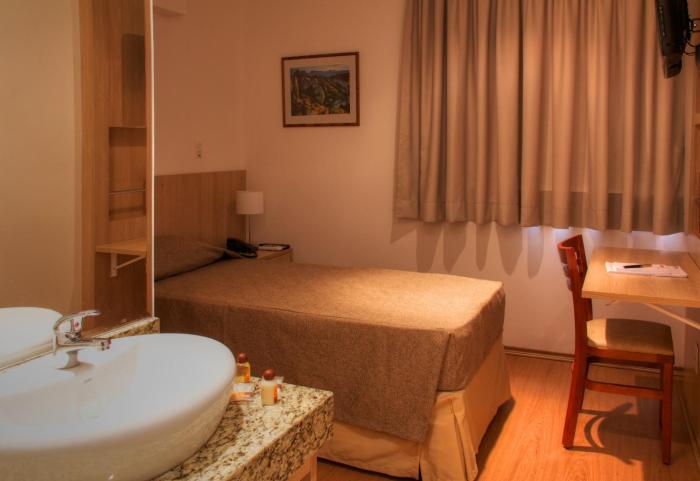 hotel ema palace