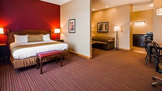 Best Western Plus Dutch Haus Inn And Suites,Columbus>>Columbiana,3 star