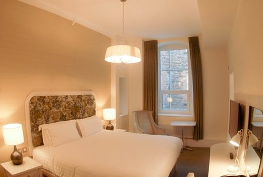 isaacs hotel cork city