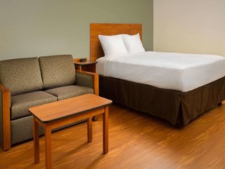 woodspring suites st louis st charles