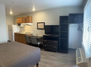 woodspring suites charlotte gastonia
