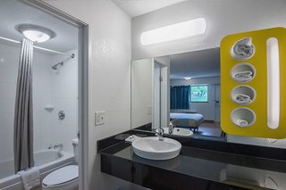 motel 6 overland park ks