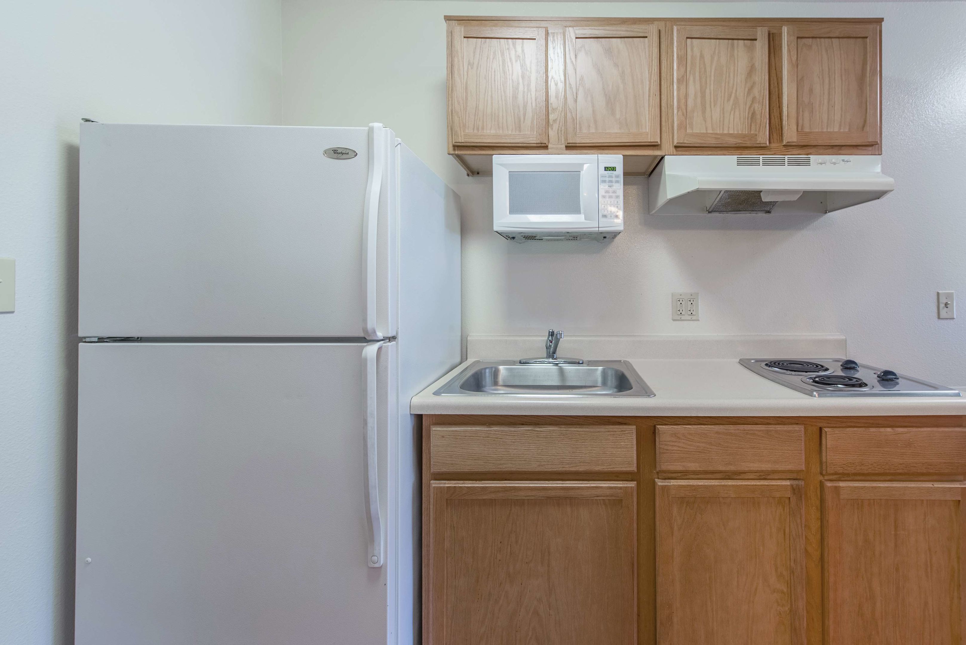 hometowne studios by red roof columbus