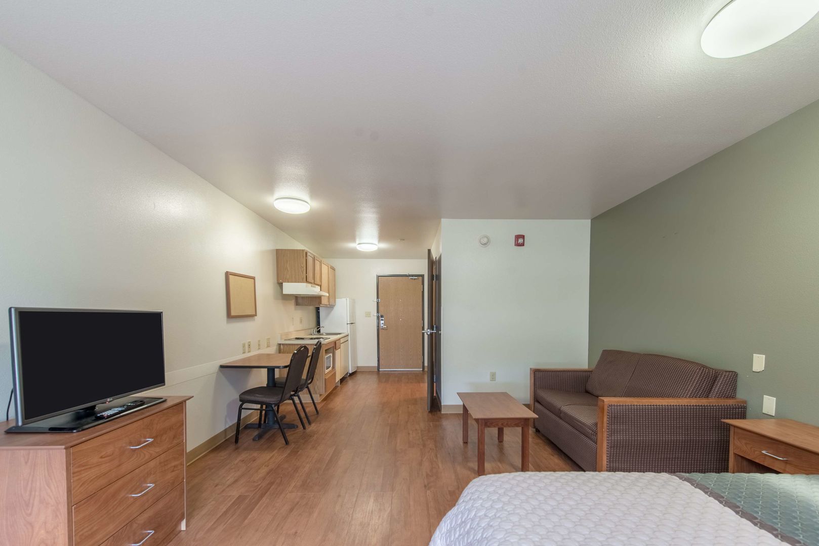 hometowne studios by red roof columbus