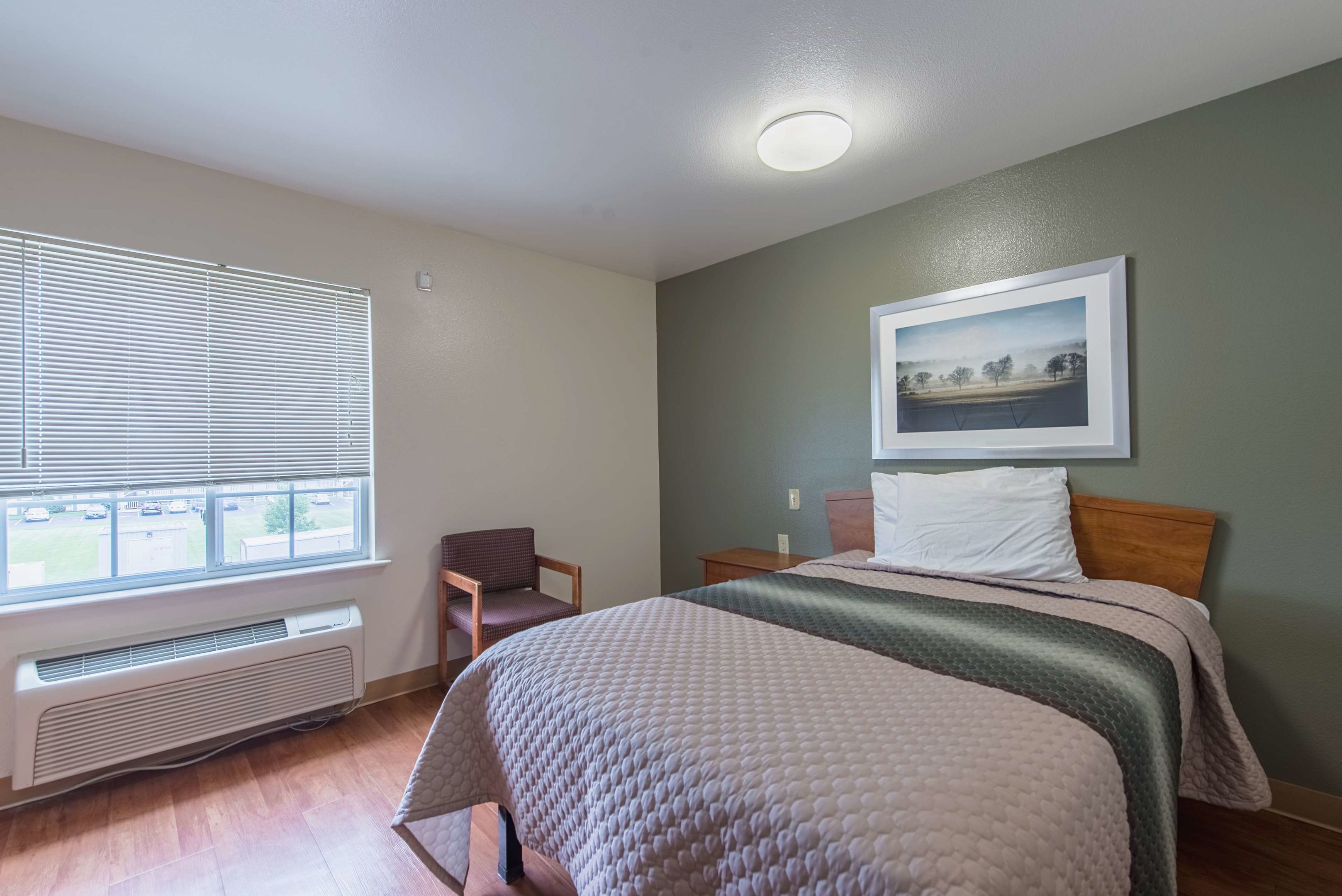 hometowne studios by red roof columbus