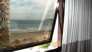 Ibis Santos Gonzaga Praia,Santos>>Beach Edge Gardens,3 star