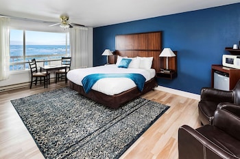 clarion inn surfrider resort