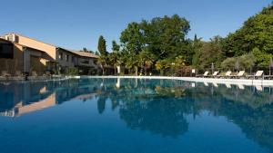 Hotel-Restaurant Les Oliviers,Cliousclat>>Bourg-Les-Valence,3 star