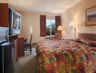 super 8 by wyndham metairie