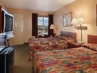 super 8 by wyndham metairie