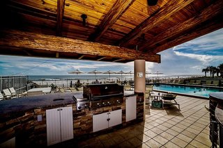 georgian inn beach club