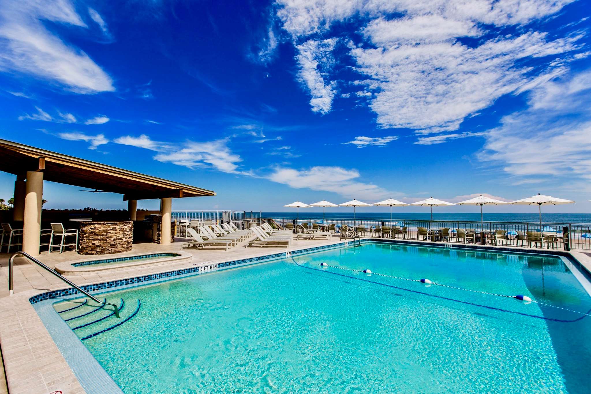 georgian inn beach club