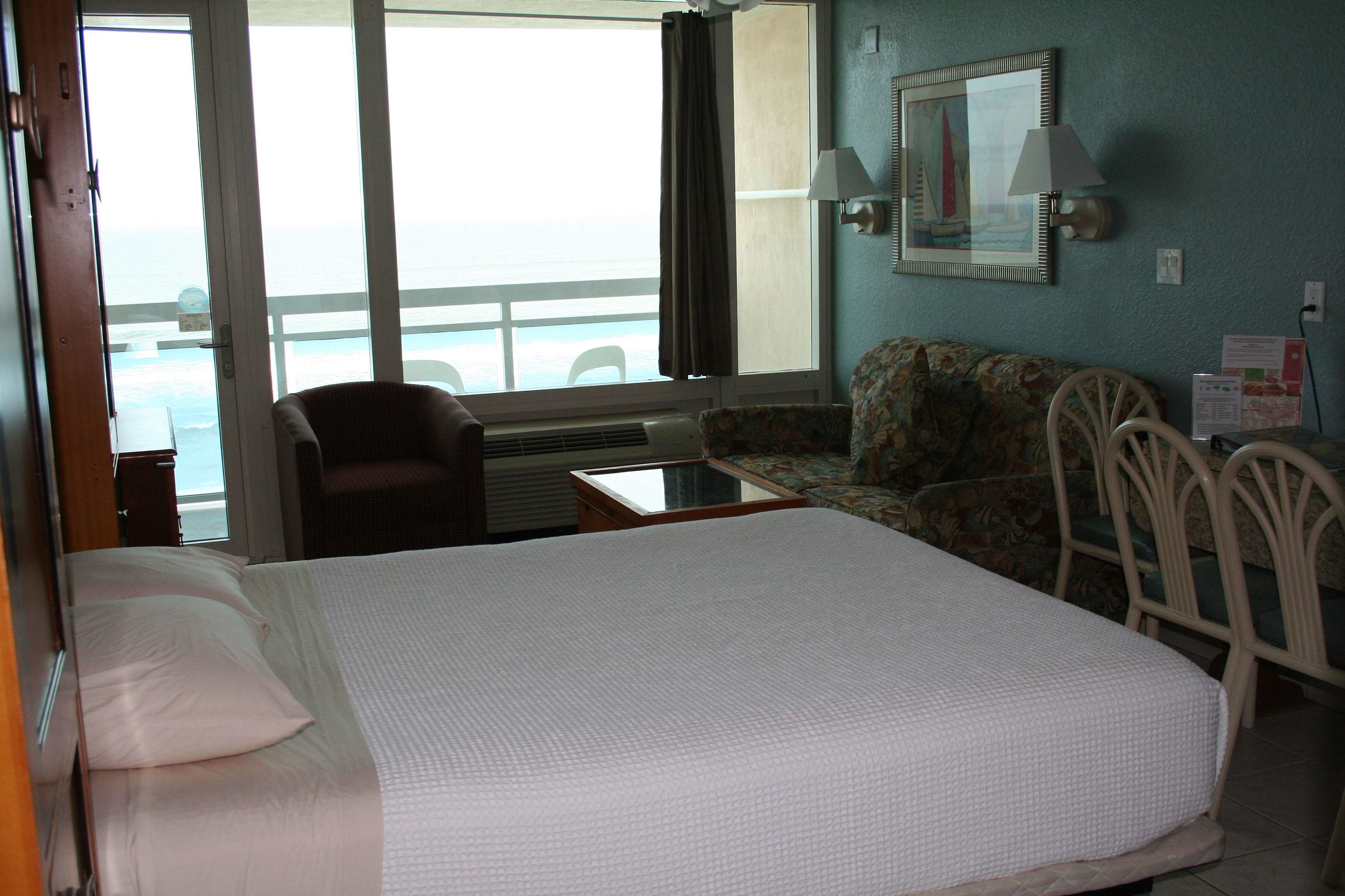 georgian inn beach club