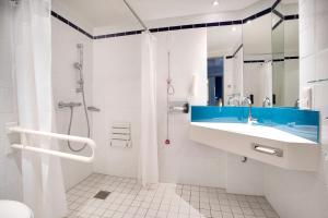 holiday inn express frankfurt airport by ihg