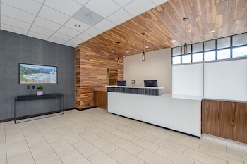 portlander inn and marketplace