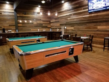 portlander inn and marketplace