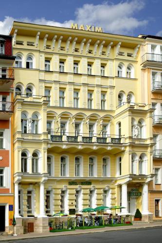 hotel maxim