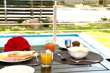 the hub boutique hotel