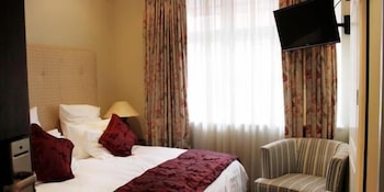 silver oaks boutique hotel