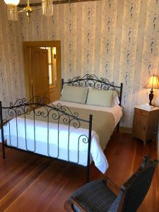 cosmopolitan hotel and restaurant