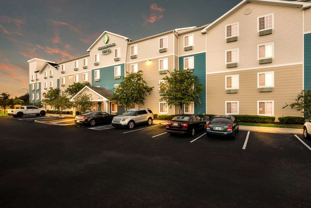 extended stay america select suites orlando east