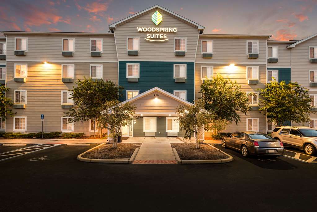 extended stay america select suites orlando east