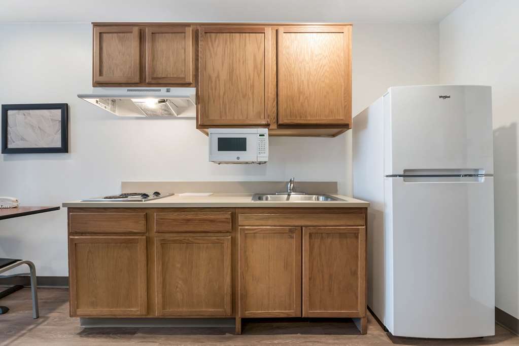 extended stay america select suites orlando east